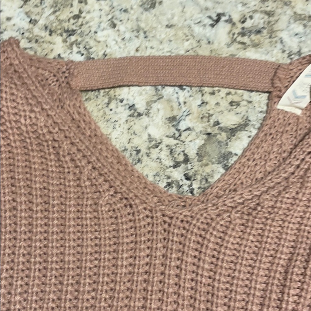 Sweater - Picture 5 of 6